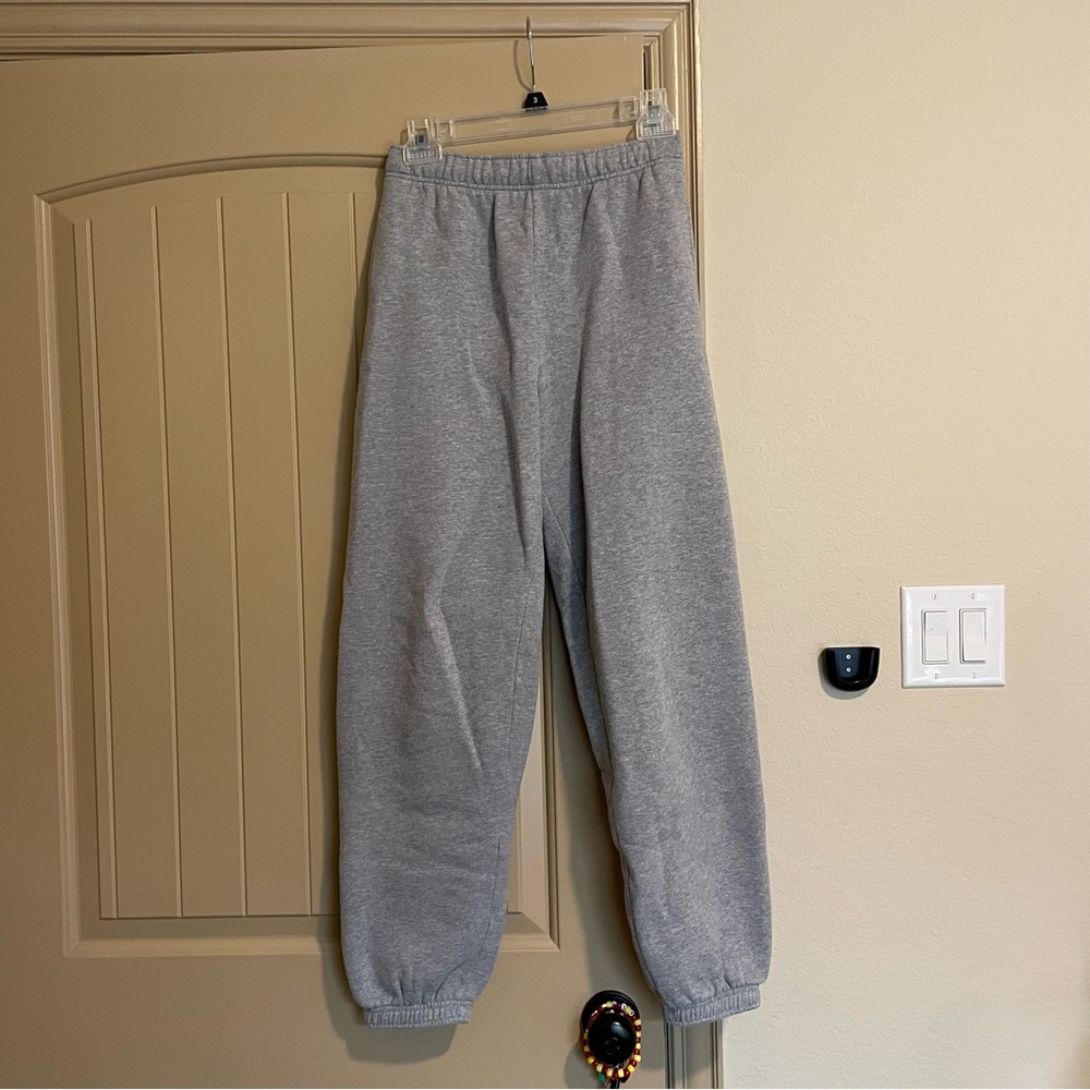Aritzia Gray TNA CozyAF Mega Sweatpants XXS